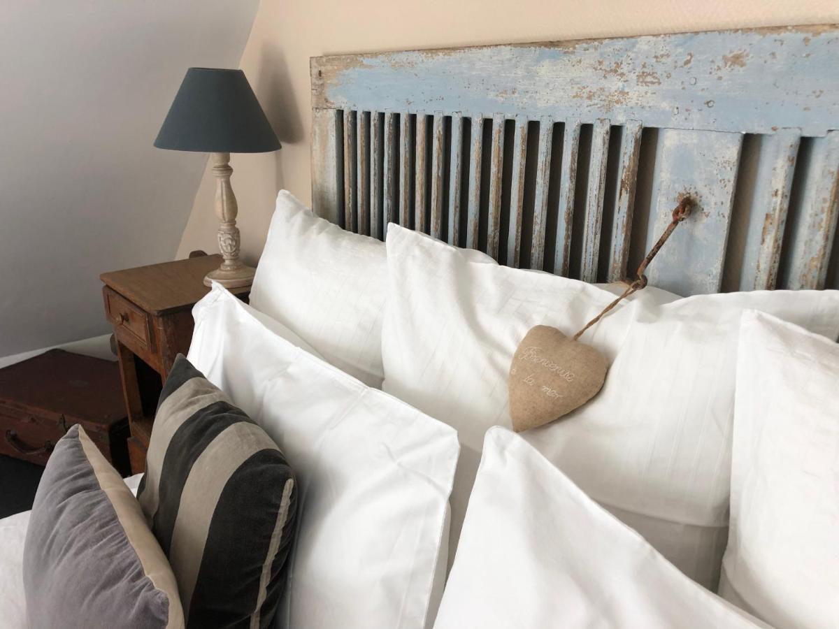 Le Clos Du Mont Jarry Le Val-Saint-Pere Bagian luar foto